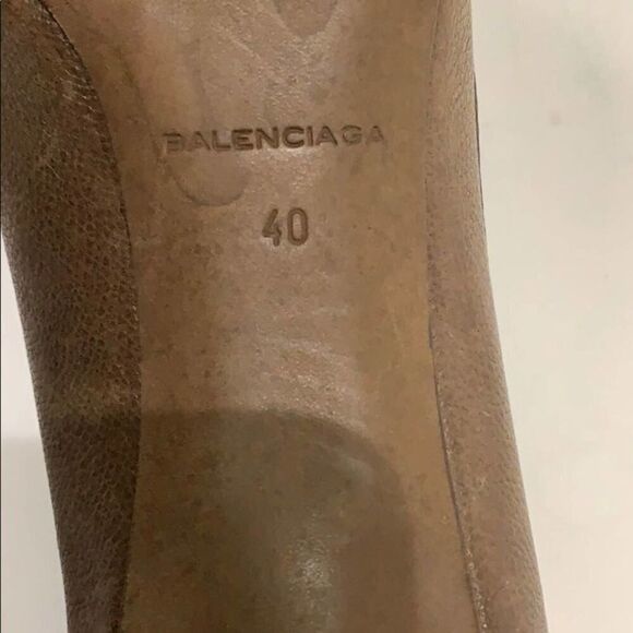 BALENCIAGA LEATHER BROWN PUMPS SIZE 40 US … - Picture 8 of 8